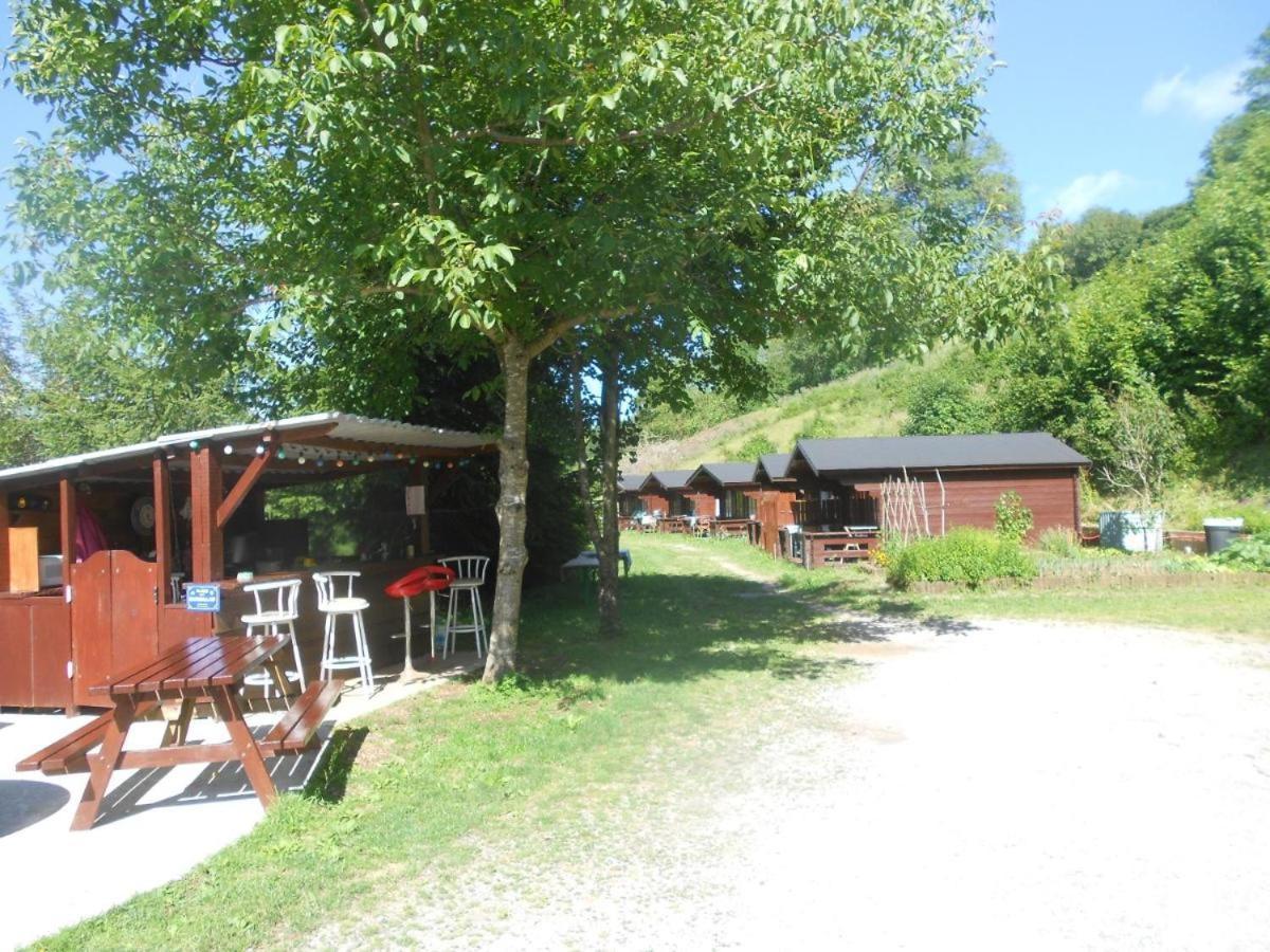 "Le Maloya" Chalets Independants -Chambre Balneo - Relais Motards Lacaune Exteriér fotografie