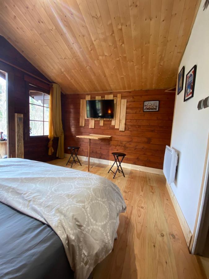 "Le Maloya" Chalets Independants -Chambre Balneo - Relais Motards Lacaune Exteriér fotografie