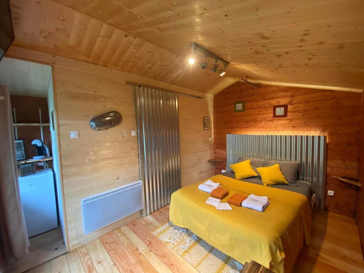 "Le Maloya" Chalets Independants -Chambre Balneo - Relais Motards Lacaune Exteriér fotografie