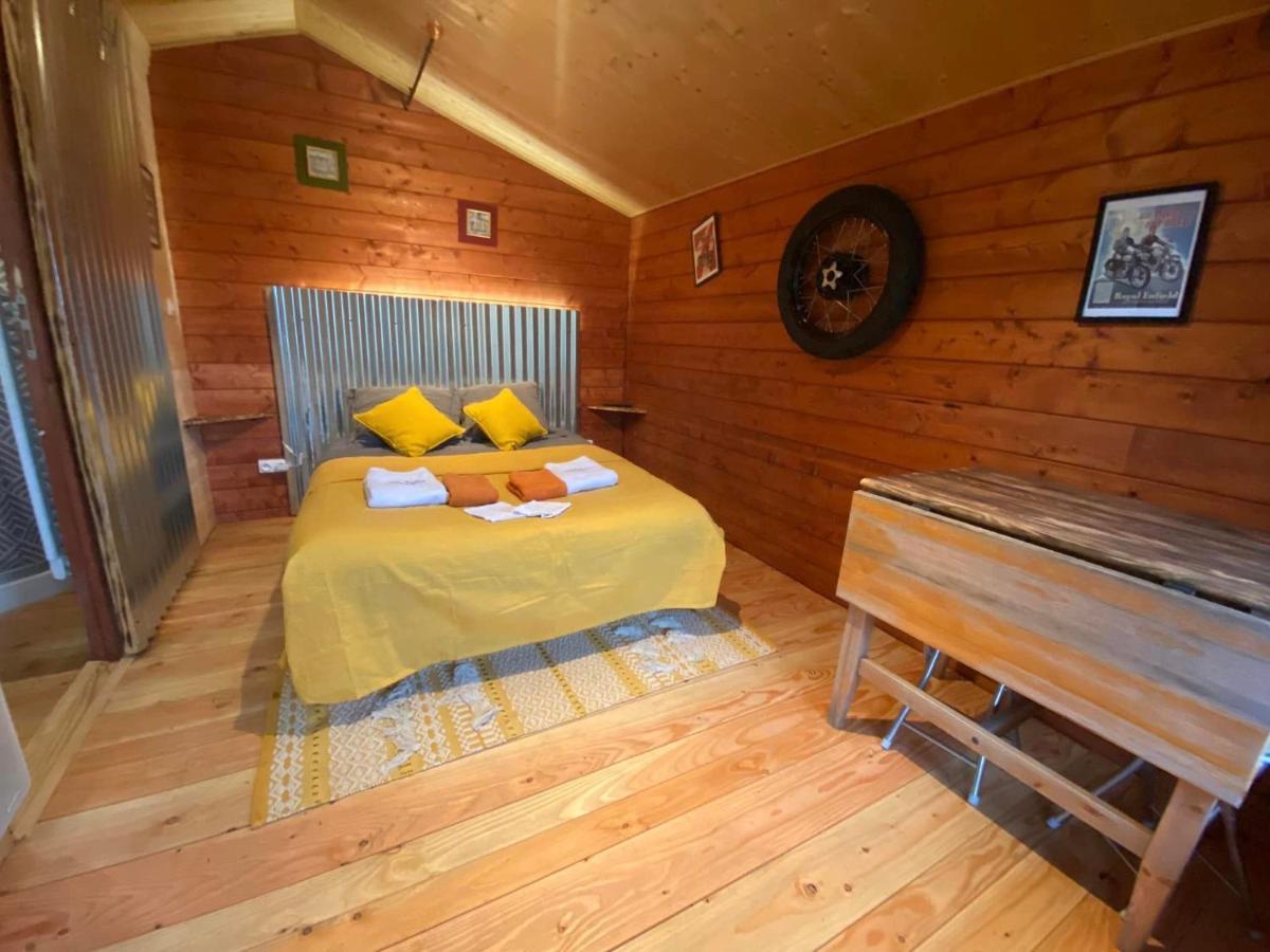 "Le Maloya" Chalets Independants -Chambre Balneo - Relais Motards Lacaune Exteriér fotografie